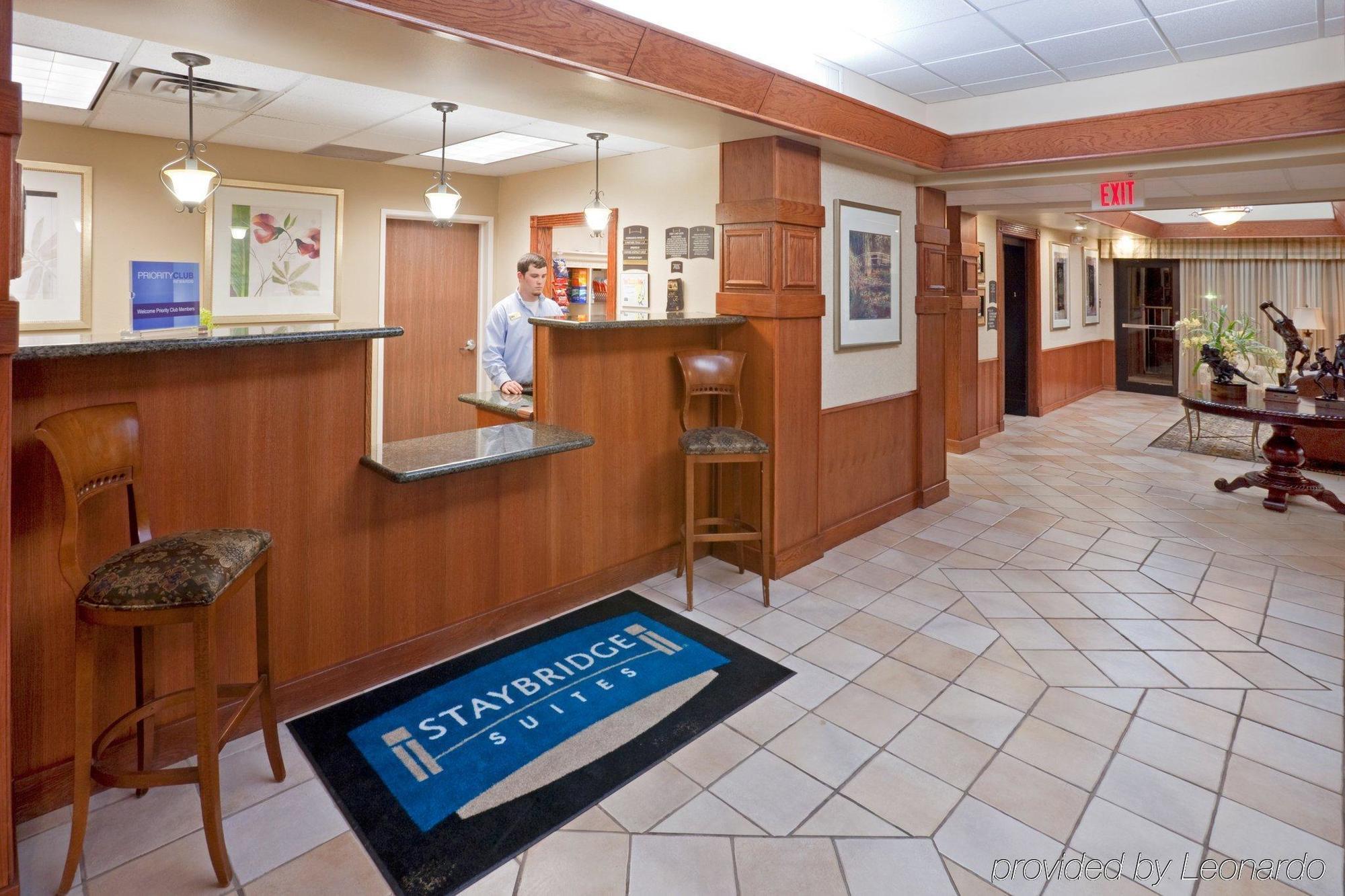Staybridge Suites Lubbock-University Area By Ihg Екстер'єр фото