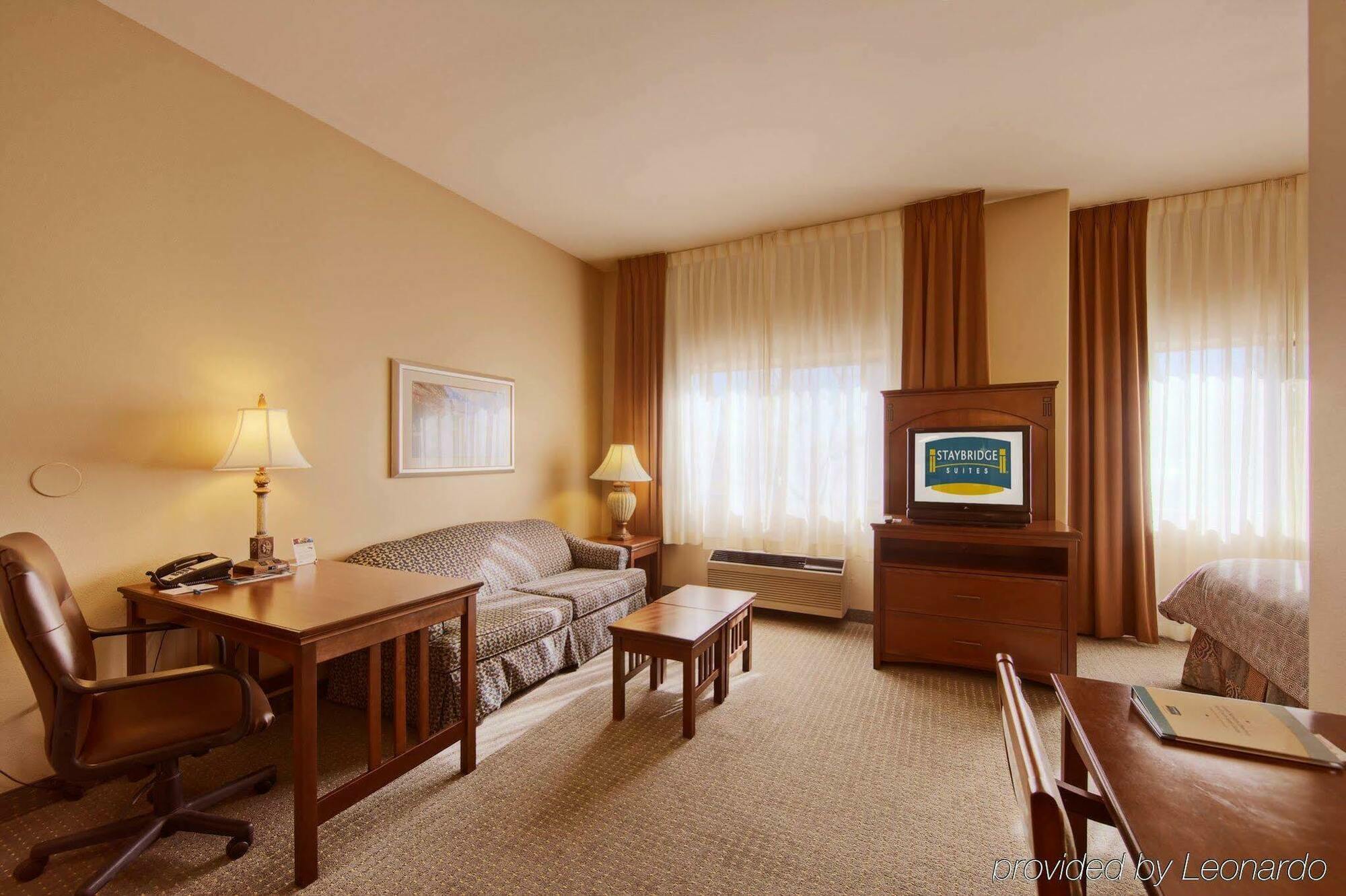 Staybridge Suites Lubbock-University Area By Ihg Екстер'єр фото